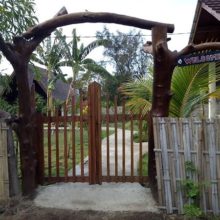 Hôtel Rose Bungalow à Pemenang Extérieur photo