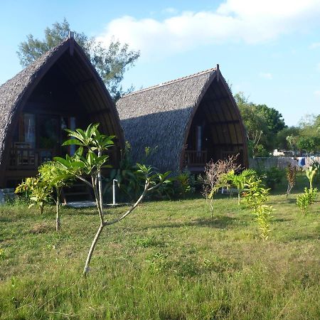 Hôtel Rose Bungalow à Pemenang Extérieur photo