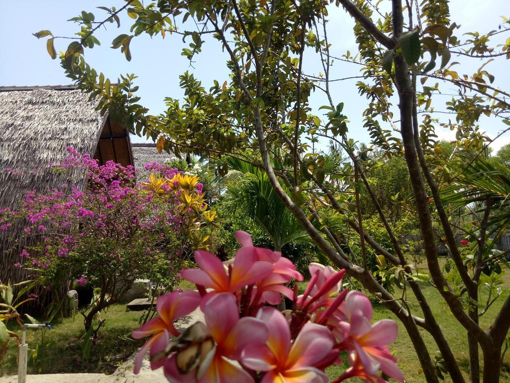 Hôtel Rose Bungalow à Pemenang Extérieur photo